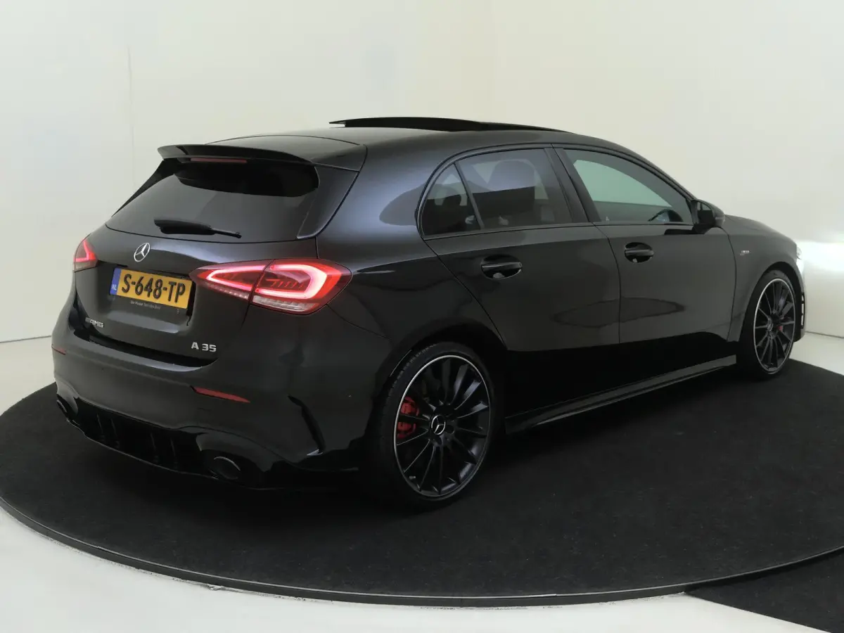 AMG 35 4MATIC / Panoramadak/ Night/ 19 inch/ Sfeerverlichting