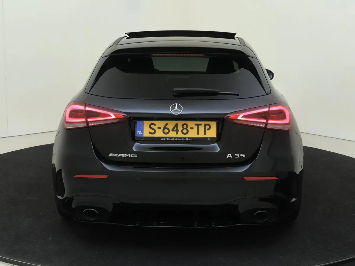 AMG 35 4MATIC / Panoramadak/ Night/ 19 inch/ Sfeerverlichting