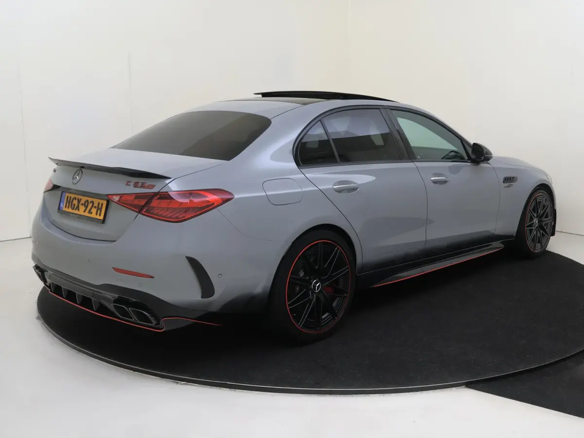 AMG 63 S E Performance Night Edition / F1 Edition/ 20 inch/ Perf. Stoelen/ Carbon/ Night 1+2/ Burmester 3D/ Drivers Pack
