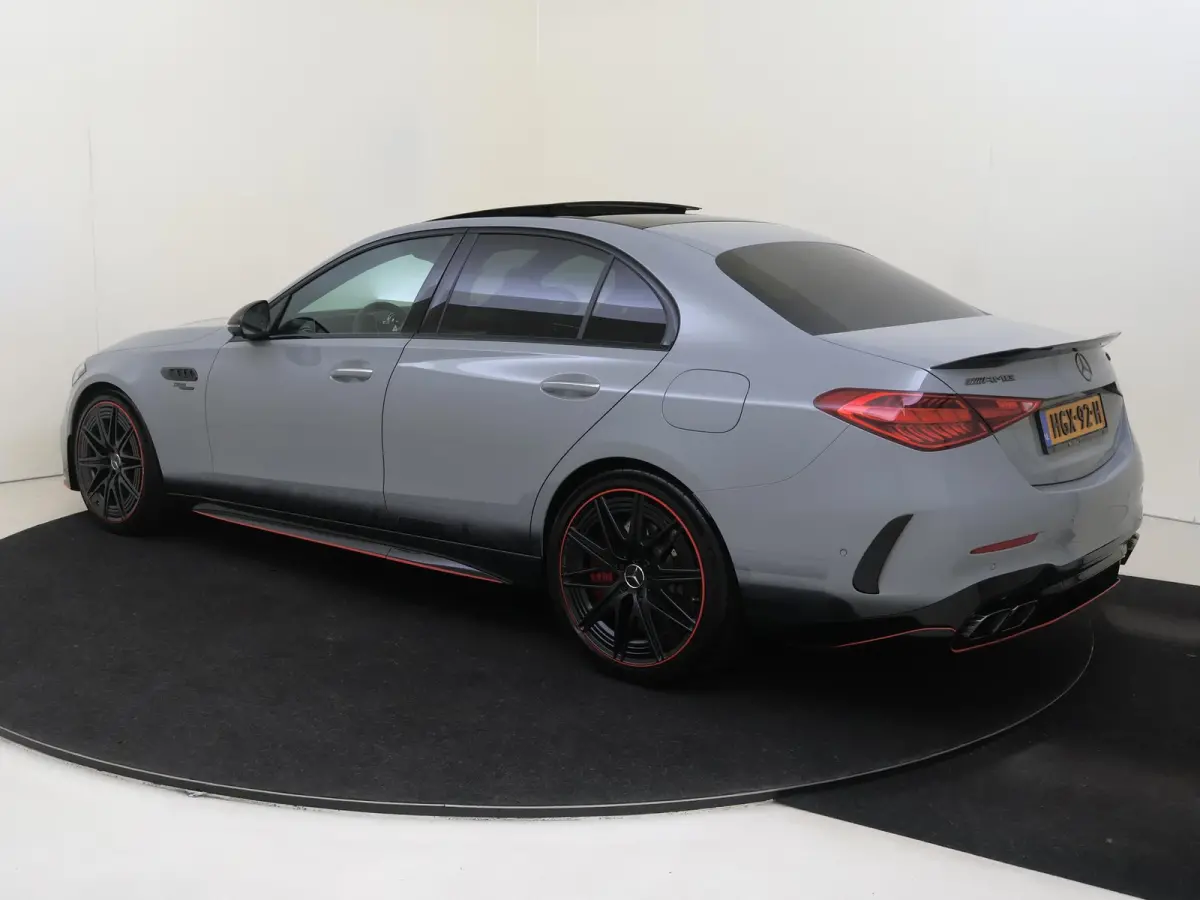 AMG 63 S E Performance Night Edition / F1 Edition/ 20 inch/ Perf. Stoelen/ Carbon/ Night 1+2/ Burmester 3D/ Drivers Pack