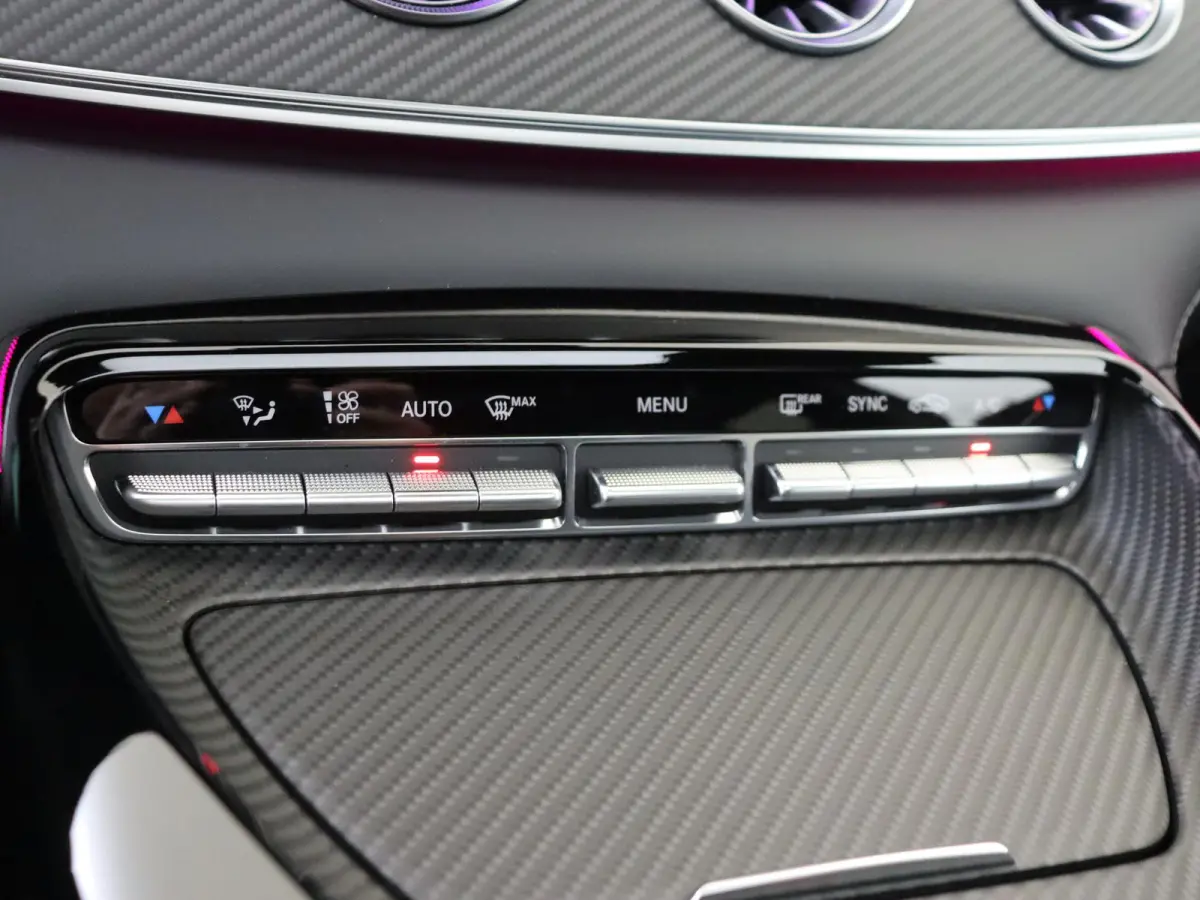 AMG 53 4MATIC+ Premium / Stoelverwarming / 360Graden-Camera / Panorama-schuifdak / Memory-Stoelen / Night-Pakket / Stoelventilatie /