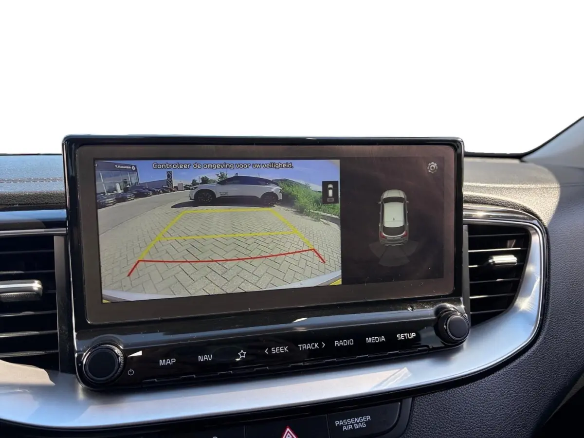 1.0 T-GDi DynamicPlusLine | Stoel- en stuurverwarming | Keyless entry/start | Achteruitrijcamera | Parkeersensoren achter | Apple/Android Carplay | Cruise control | Climate control | Navi