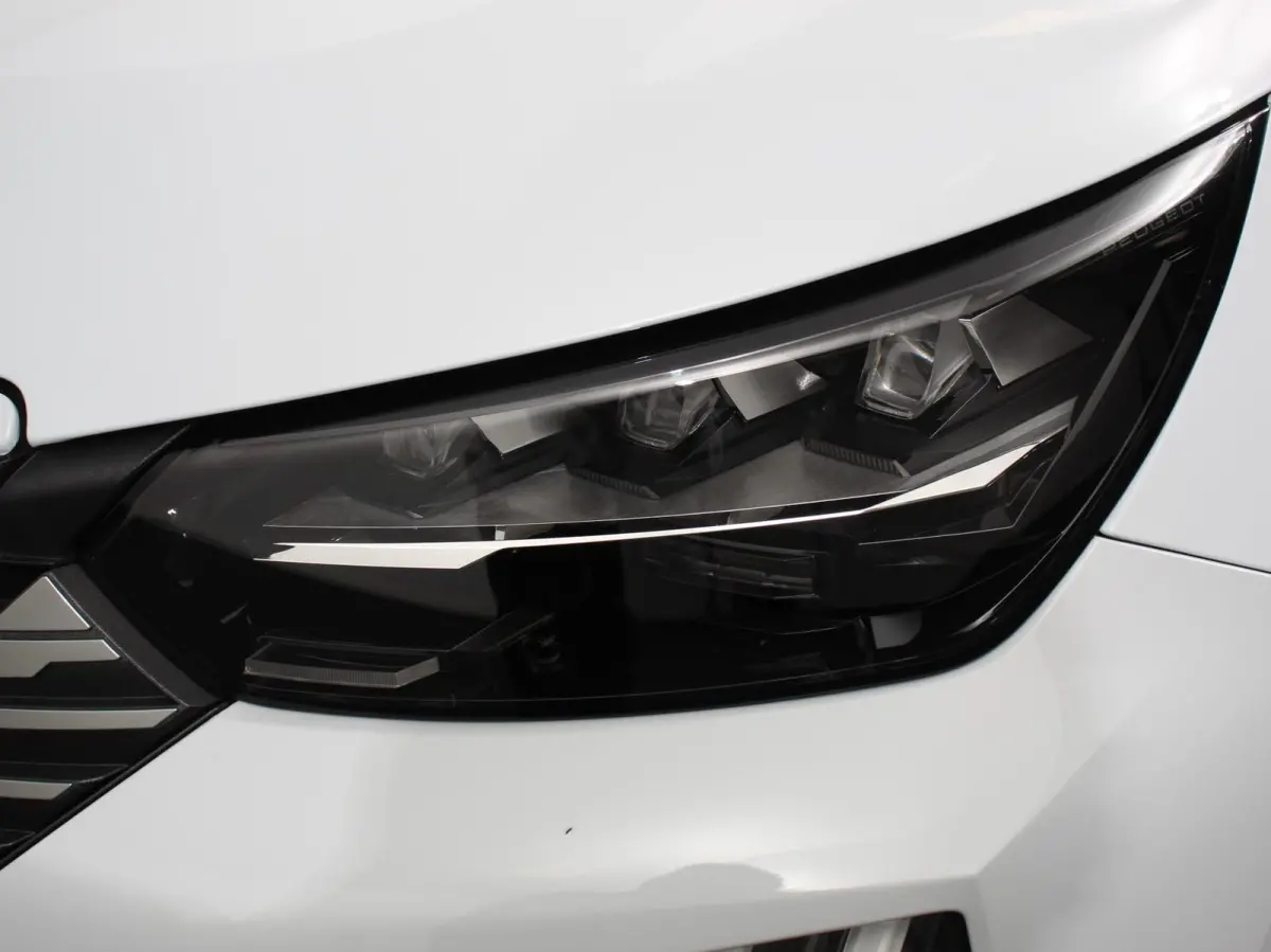 1.2 PureTech 130pk Automaat Allure Navigatie Climate Control Camera 360 Dab Led Lichtmetalen Velgen Parkeer sensoren Cruise Control Adaptive Stoelverwarming