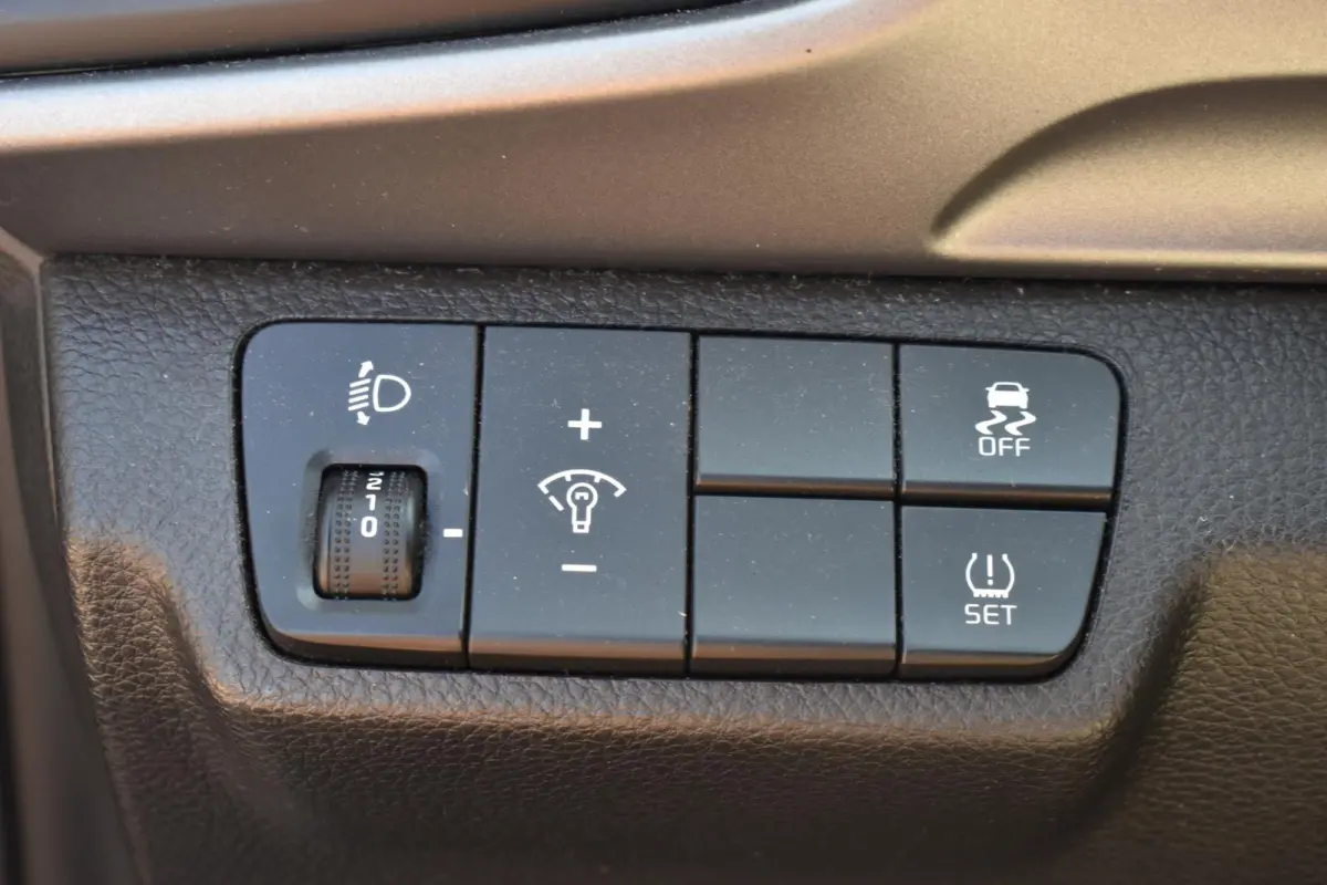 1.0 T-GDi DynamicLine 1e Eigenaar | Navigatie | Camera | 12 mnd BOVAG garantie | Whatsapp 06-53188999