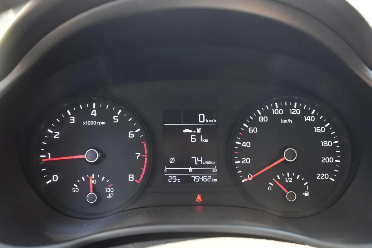 1.0 T-GDi DynamicLine 1e Eigenaar | Navigatie | Camera | 12 mnd BOVAG garantie | Whatsapp 06-53188999