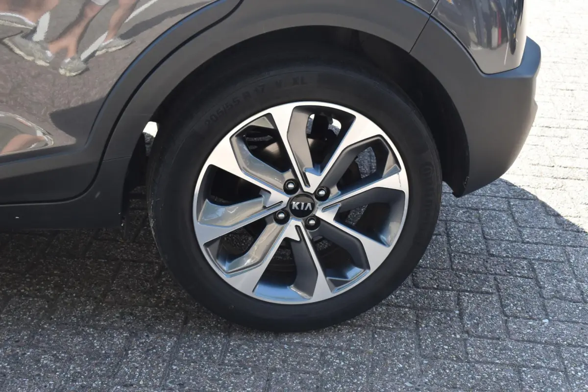 1.0 T-GDi DynamicLine 1e Eigenaar | Navigatie | Camera | 12 mnd BOVAG garantie | Whatsapp 06-53188999