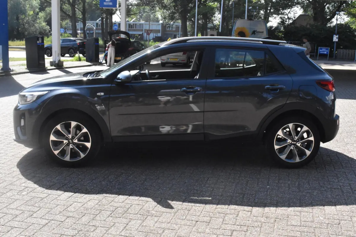 1.0 T-GDi DynamicLine 1e Eigenaar | Navigatie | Camera | 12 mnd BOVAG garantie | Whatsapp 06-53188999