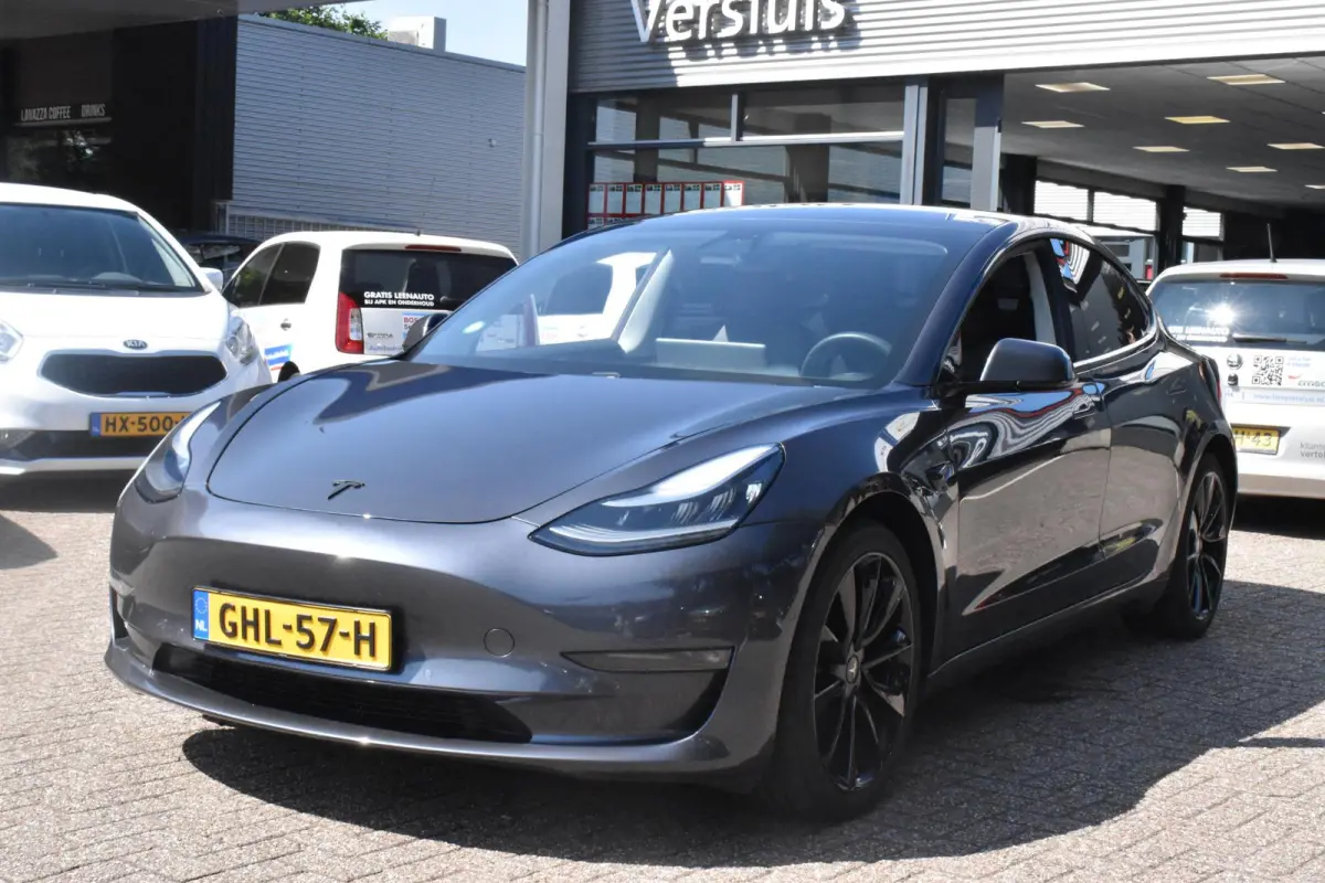Performance AWD 75 kWh | Long Range | Full Self-Driving Capability | 12 mnd BOVAG garantie | Whatsapp 06-53188999