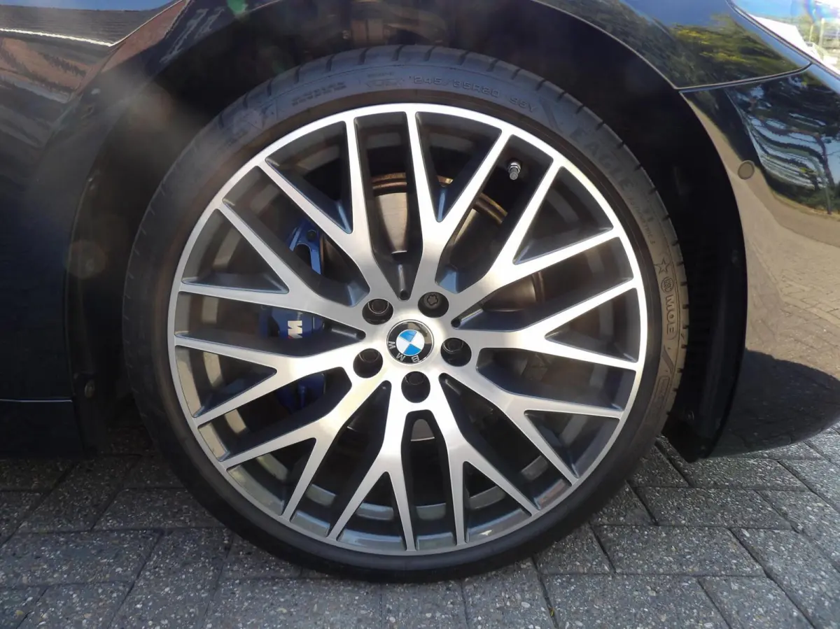 530i High Executive M-SPORT 2019 NL AUTO 64855km NAPPA PANO 20 inch TOPSTAAT