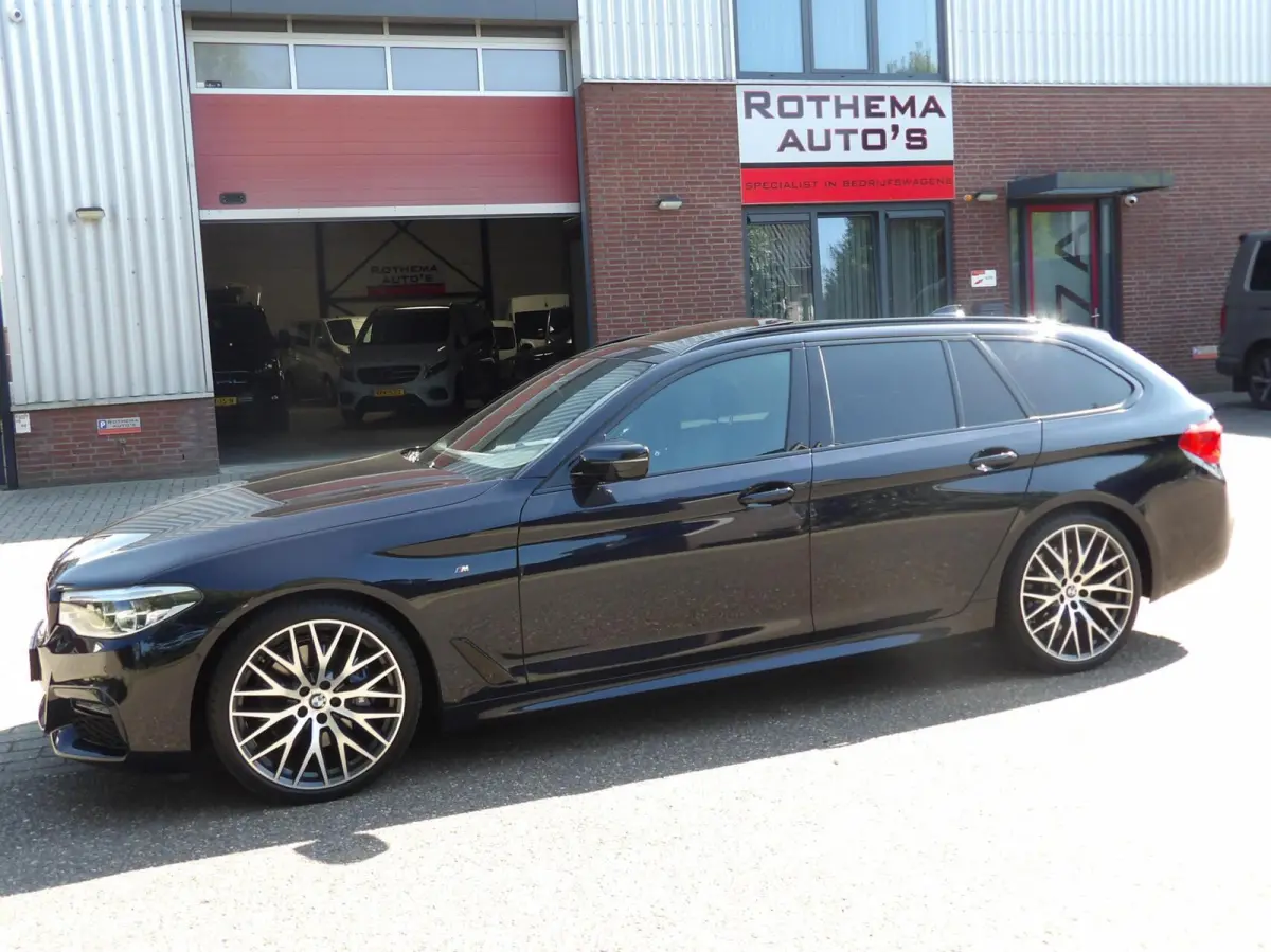 530i High Executive M-SPORT 2019 NL AUTO 64855km NAPPA PANO 20 inch TOPSTAAT