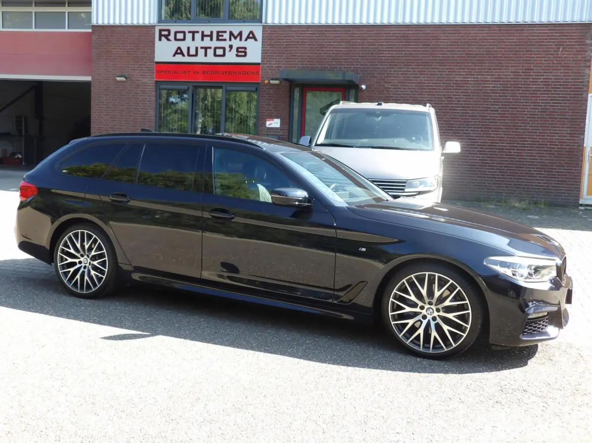 530i High Executive M-SPORT 2019 NL AUTO 64855km NAPPA PANO 20 inch TOPSTAAT