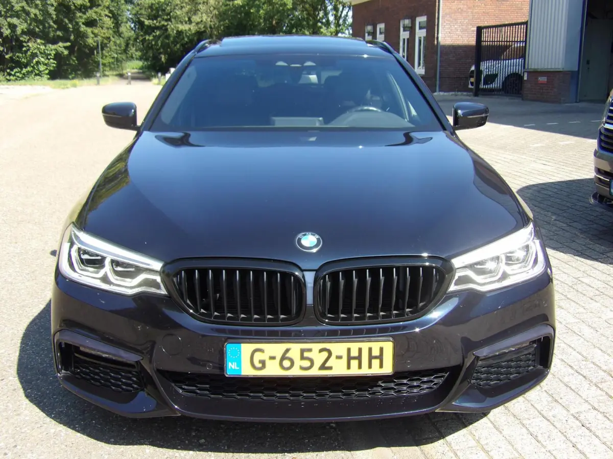 530i High Executive M-SPORT 2019 NL AUTO 64855km NAPPA PANO 20 inch TOPSTAAT