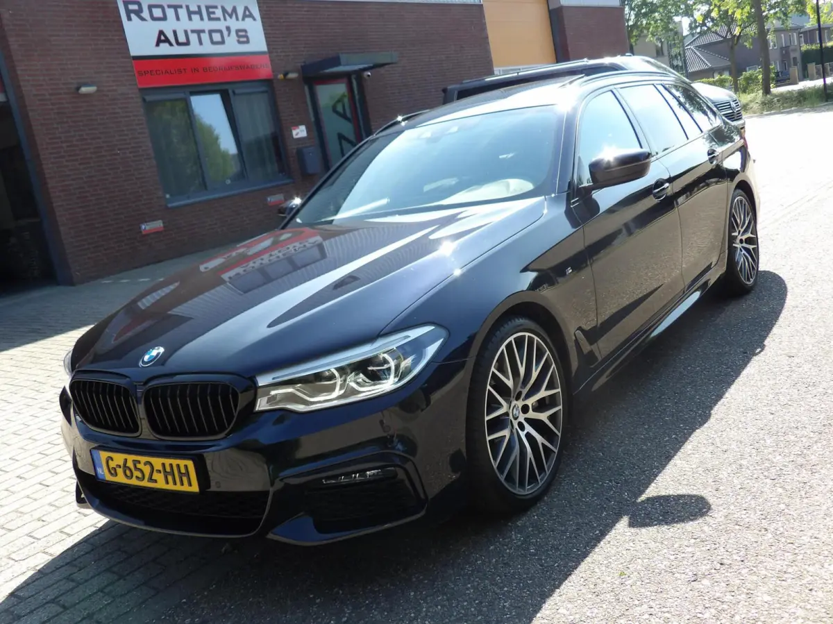 530i High Executive M-SPORT 2019 NL AUTO 64855km NAPPA PANO 20 inch TOPSTAAT