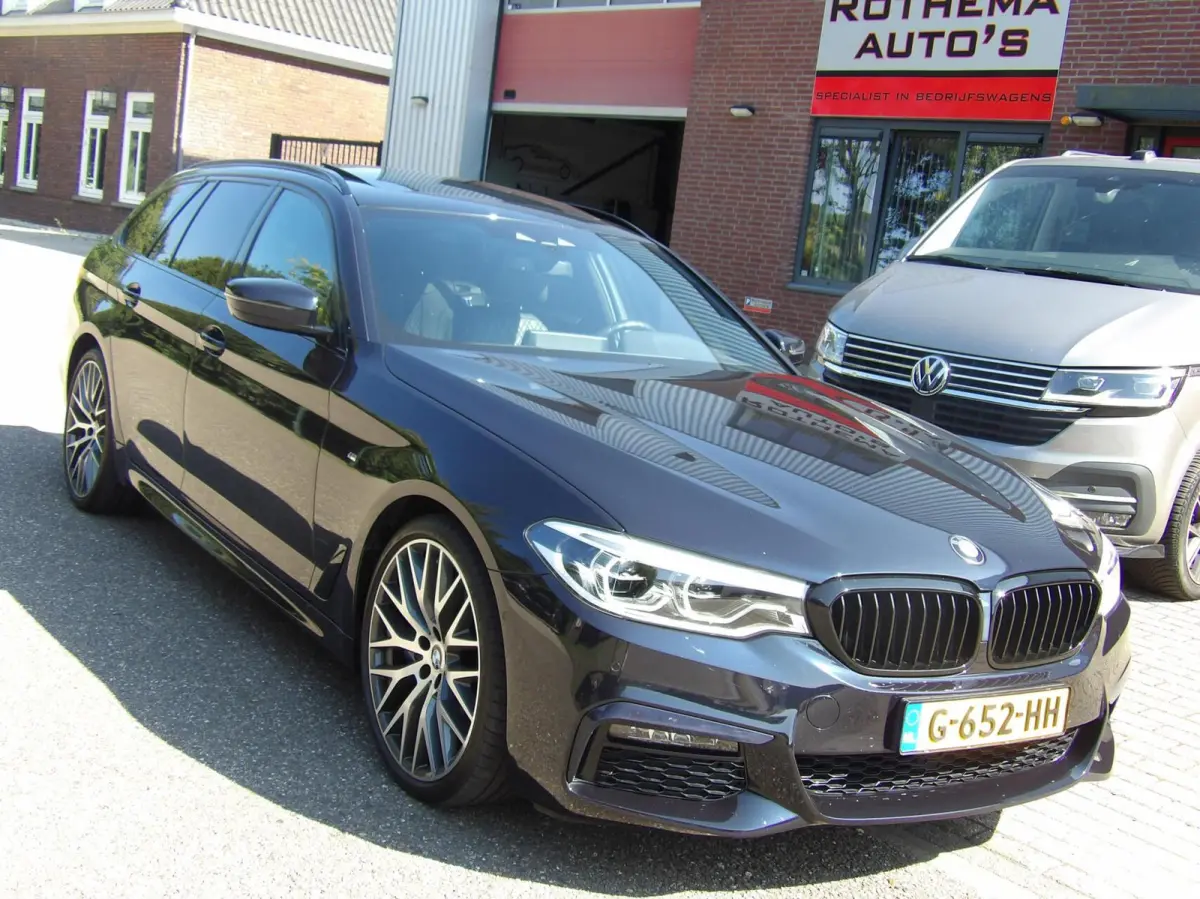 530i High Executive M-SPORT 2019 NL AUTO 64855km NAPPA PANO 20 inch TOPSTAAT