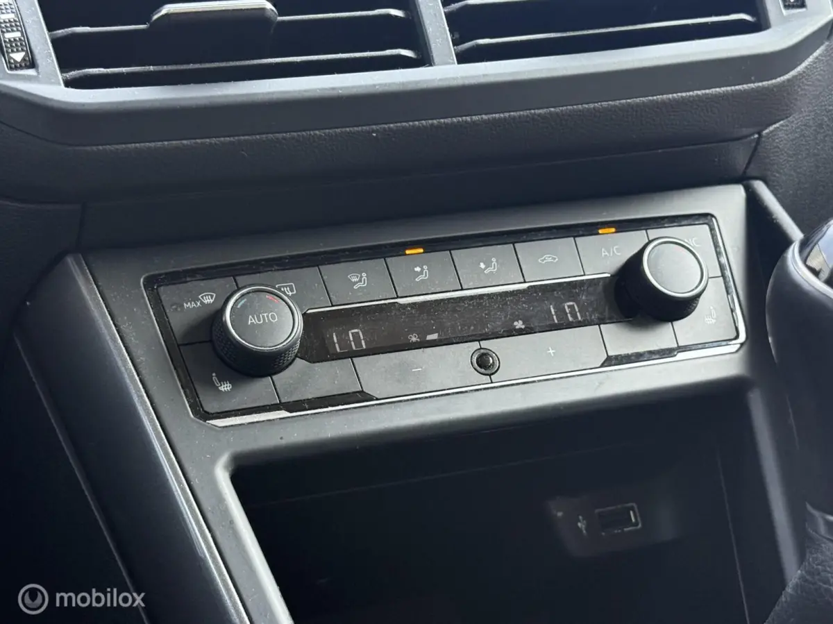 1.0 TSI Highline - Navi - Stoelverwarming - Carplay -