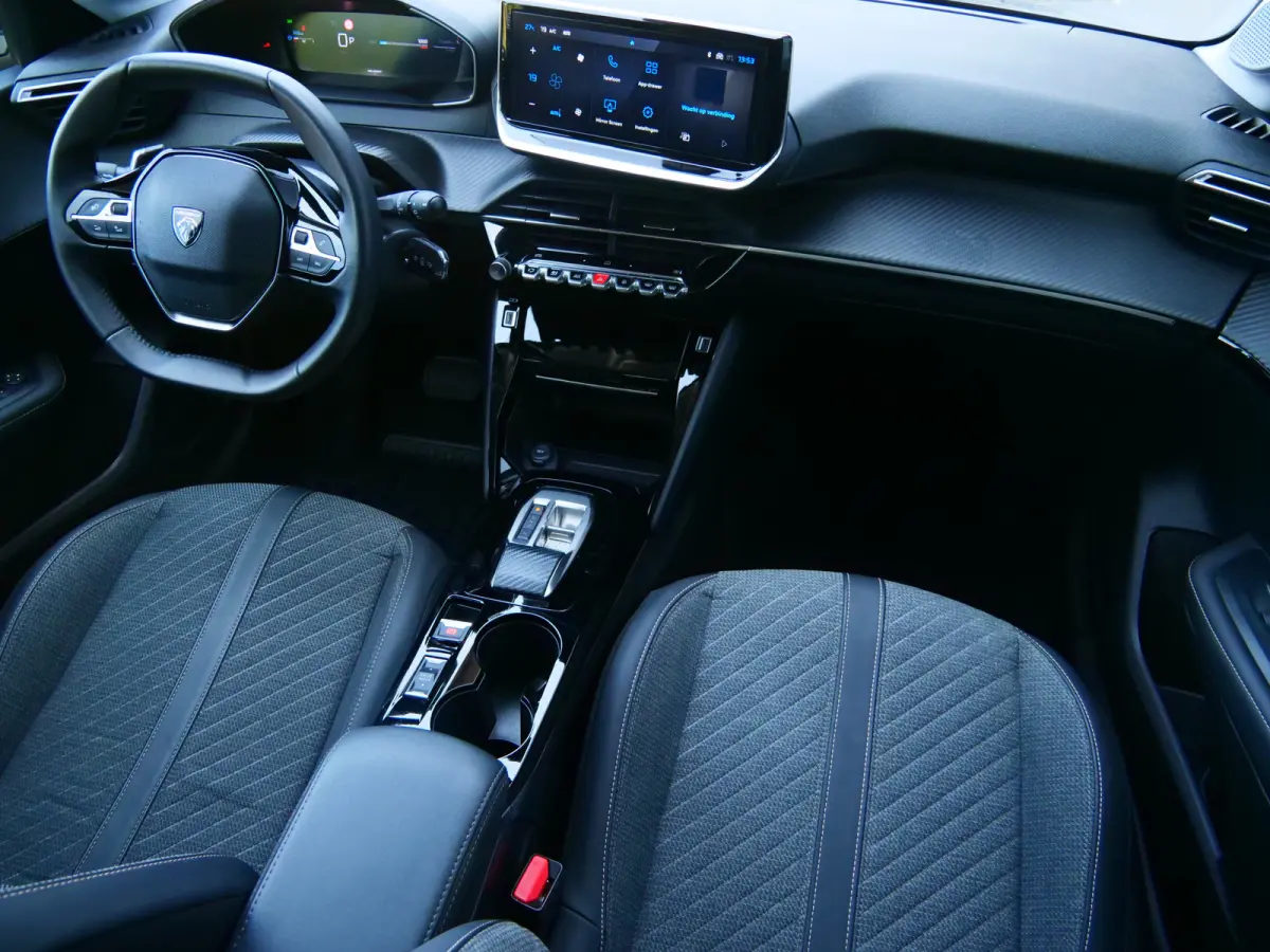 1.2 Hybrid 110 e-DCS6 Allure 110 Pk Automaat Apple Carplay / DAB / PDC
