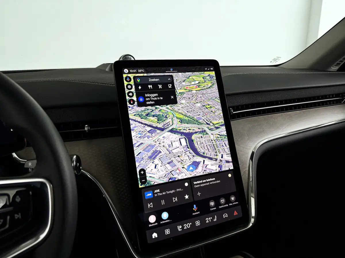 Twin Motor Performance Ultra 7p. 111 kWh | Panoramadak | 360° camera | Bowers & Wilkins | Head-up display | Luchtvering | Stoel- en Stuurverwarming | Matrix led | Trekhaak