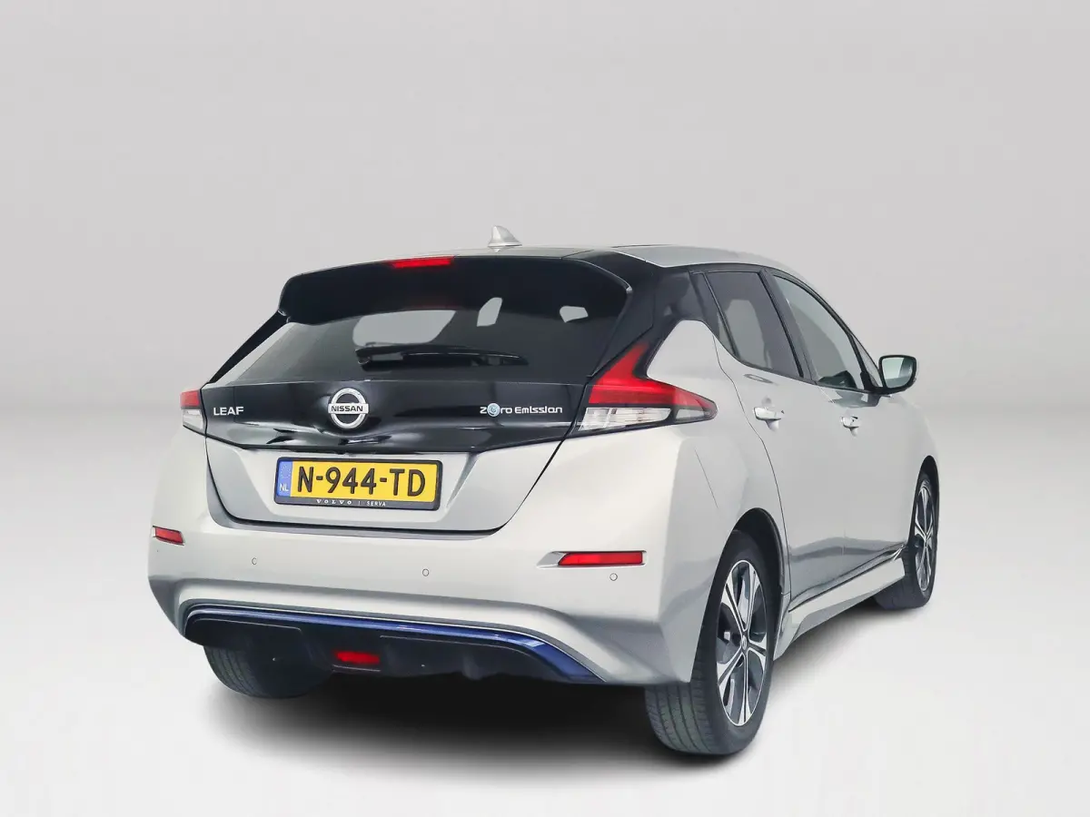 Tekna 40 kWh | 360° camera | Stoelverwarming | Keyless | Extra getint glas