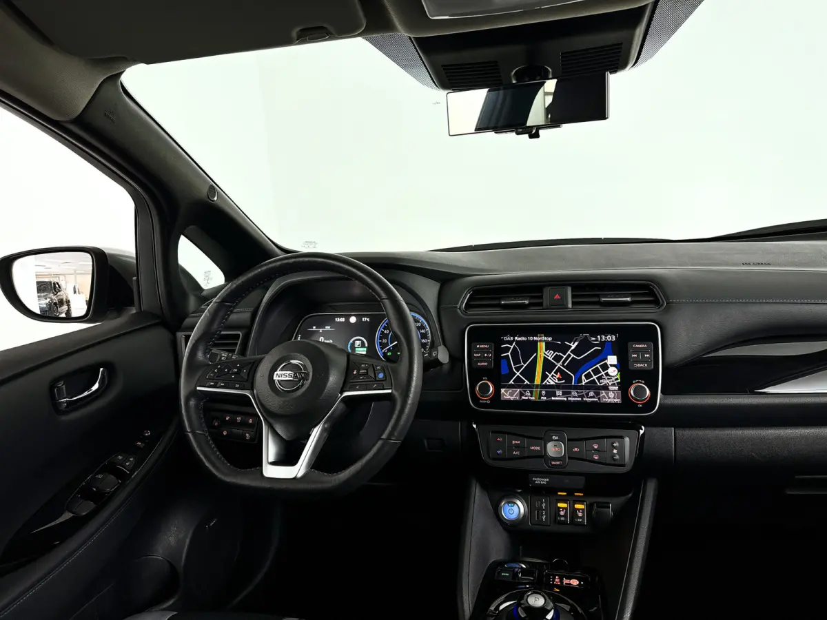 Tekna 40 kWh | 360° camera | Stoelverwarming | Keyless | Extra getint glas
