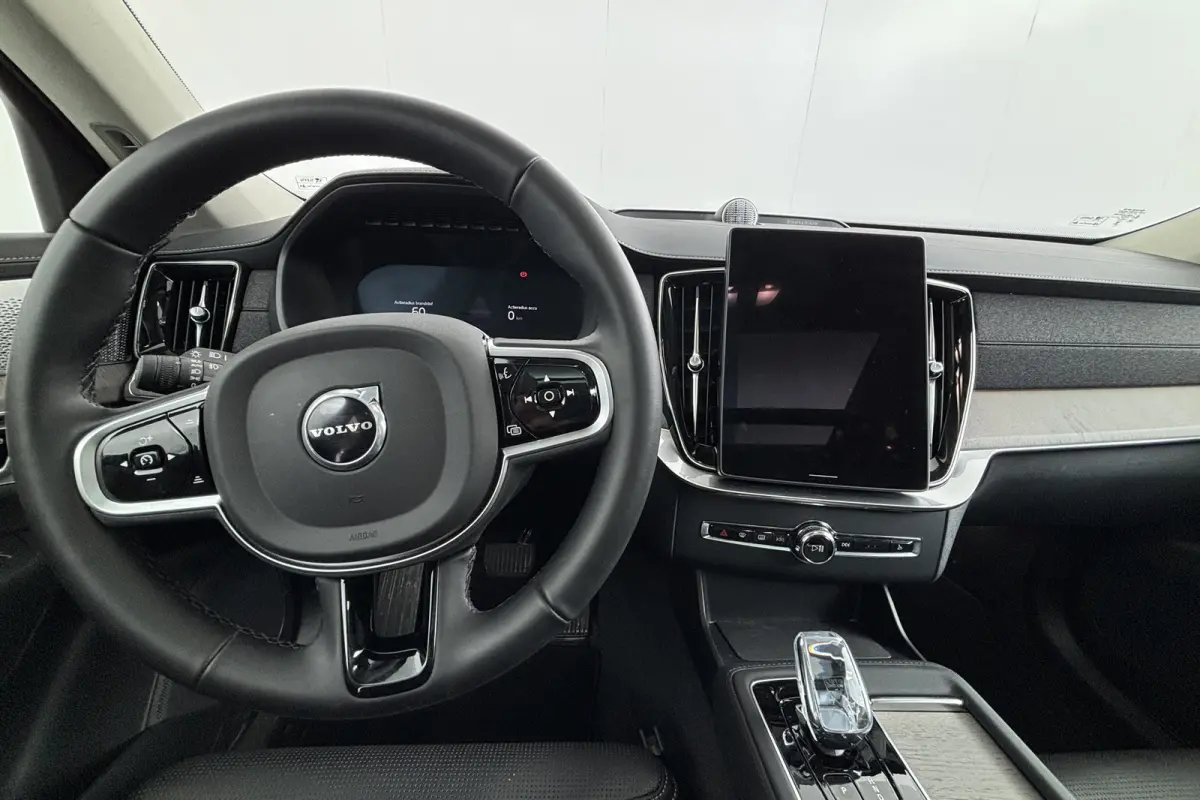 T8 Plug-in hybrid AWD Ultra Bright | Panoramadak | 360° camera | Bowers & Wilkins | Luchtvering | Stoelventilatie | Head-up Display | Trekhaak