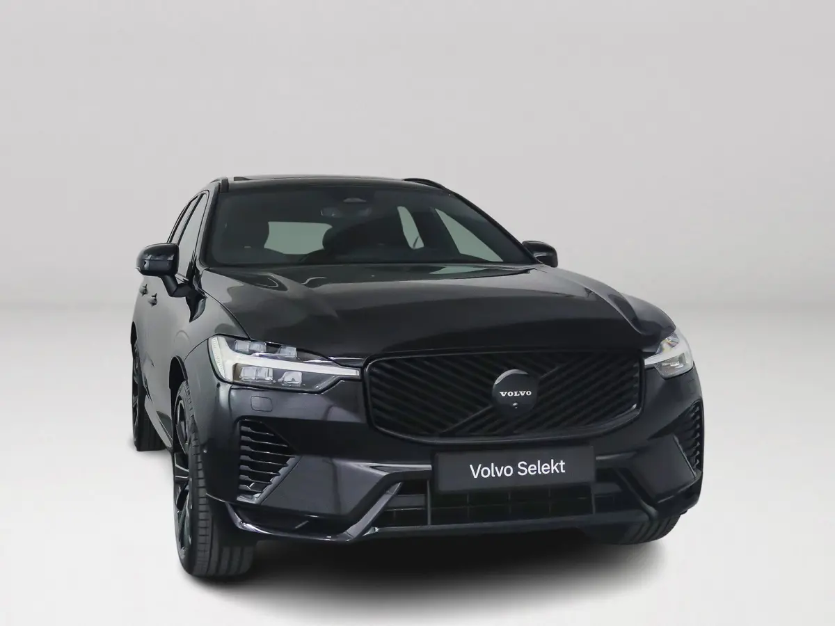 T6 Plug-in hybrid AWD Ultra Black Edition | Panoramadak | 360° camera | Luchtvering | Head-up display | Harman Kardon | Stoel- en Stuurverwarming