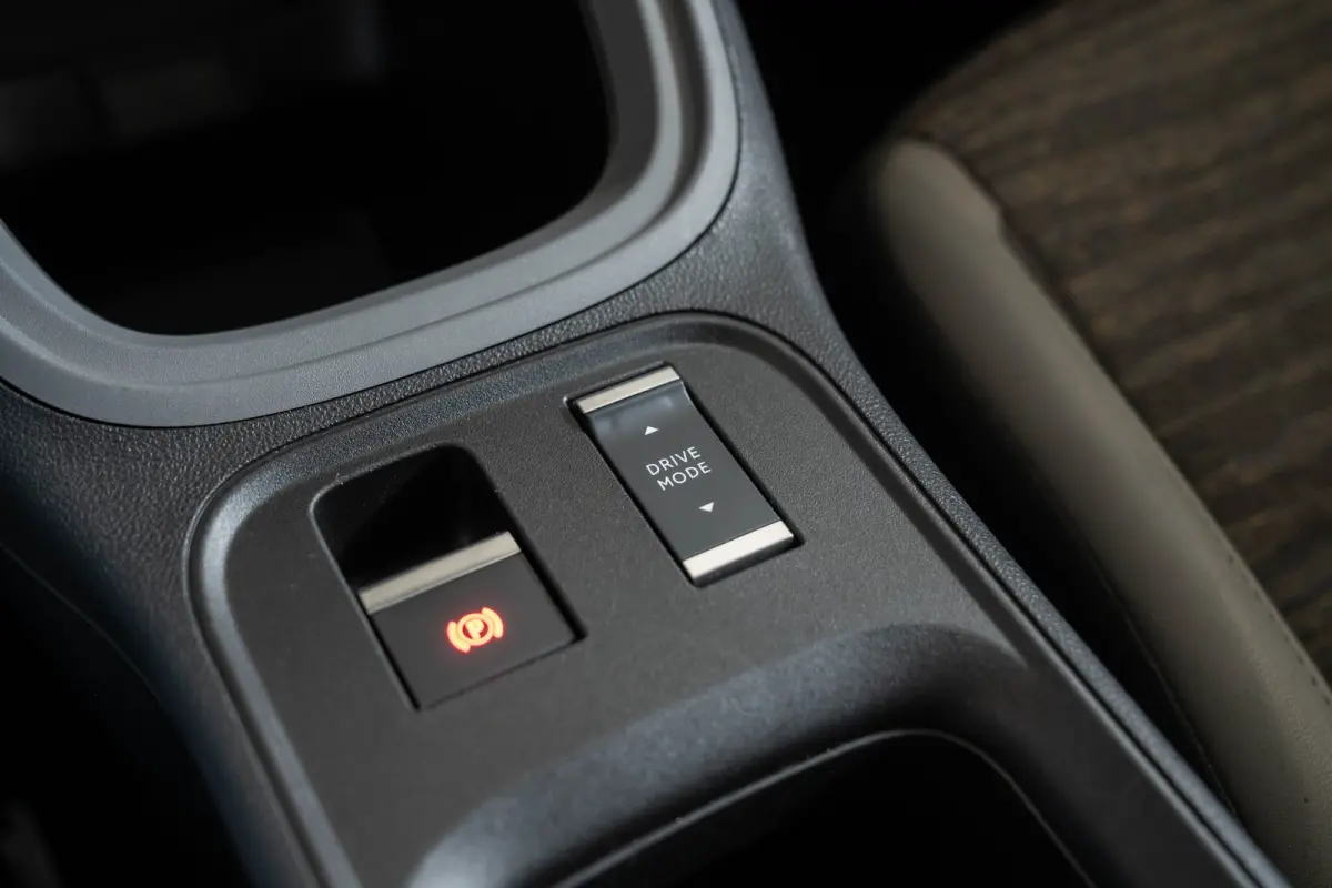 1.2 e-Hybrid Longitude | Navigatie | Apple Carplay & Android Auto | Parkeersensoren | Keyless | Lichtmetalen velgen |