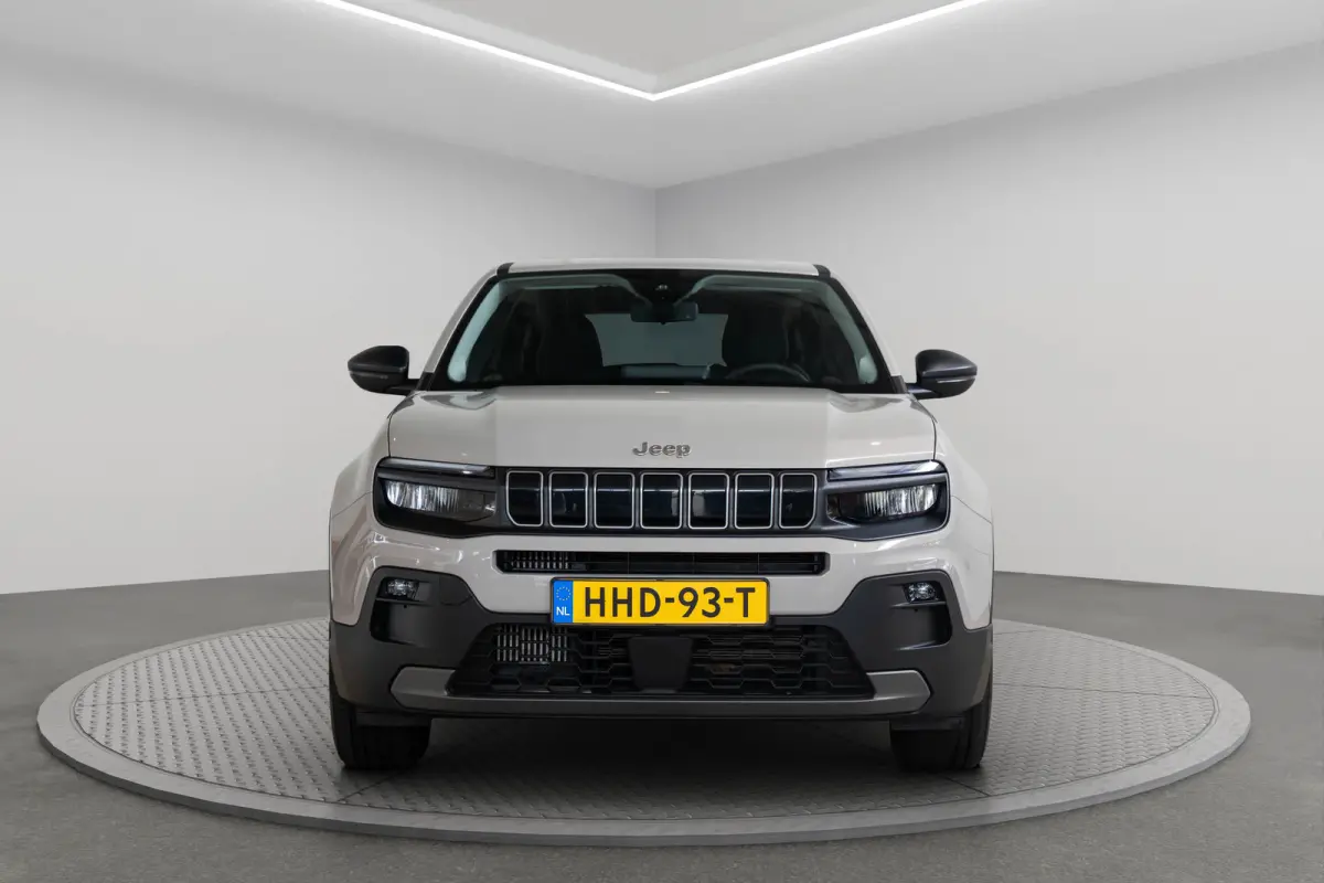 1.2 e-Hybrid Longitude | Navigatie | Apple Carplay & Android Auto | Parkeersensoren | Keyless | Lichtmetalen velgen |