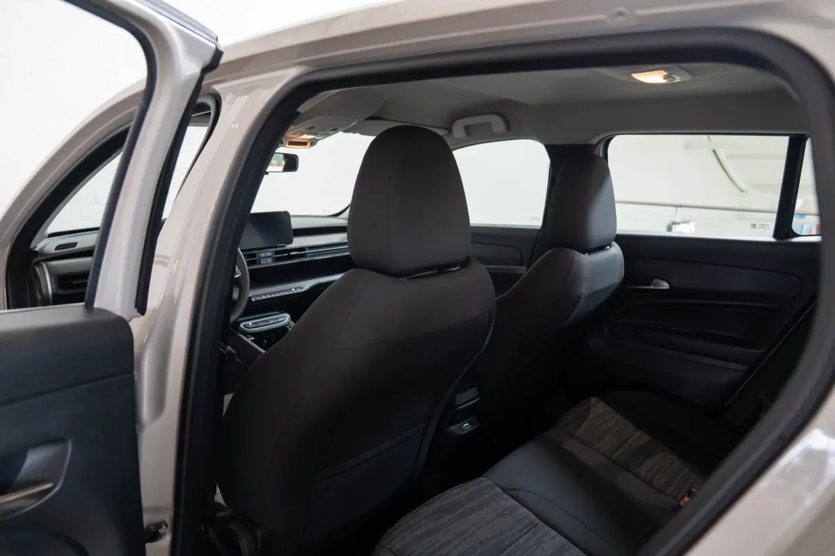 1.2 e-Hybrid Longitude | Navigatie | Apple Carplay & Android Auto | Parkeersensoren | Keyless | Lichtmetalen velgen |