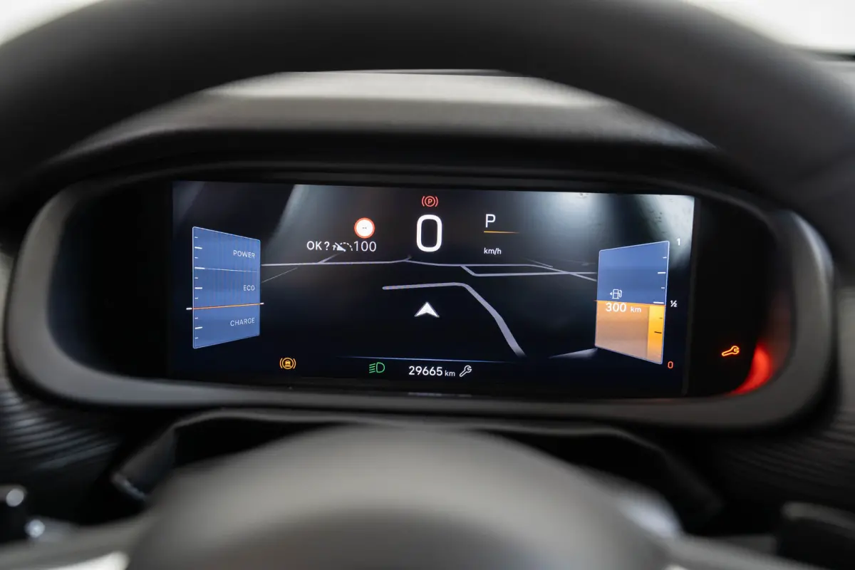 1.2 e-Hybrid Longitude | Navigatie | Apple Carplay & Android Auto | Parkeersensoren | Keyless | Lichtmetalen velgen |