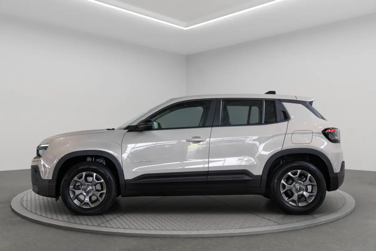 1.2 e-Hybrid Longitude | Navigatie | Apple Carplay & Android Auto | Parkeersensoren | Keyless | Lichtmetalen velgen |