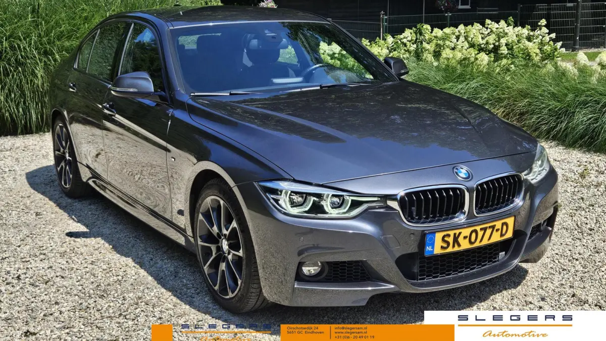 318i Centennial High Executive M Sport black line