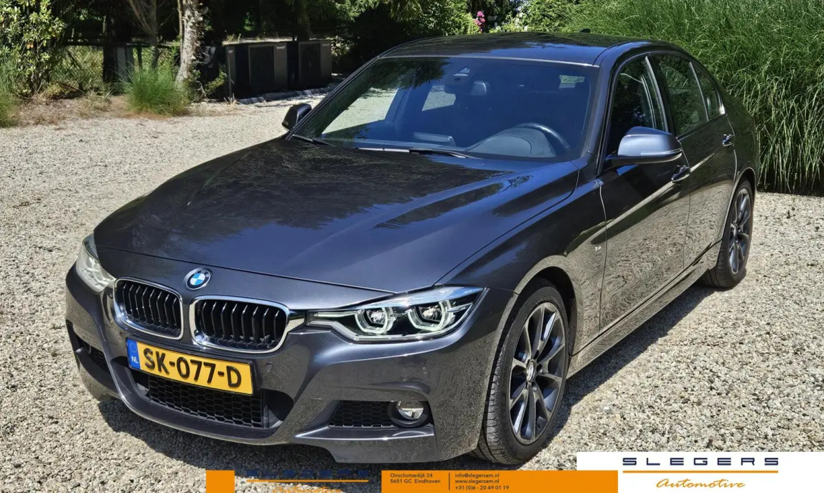 318i Centennial High Executive M Sport black line