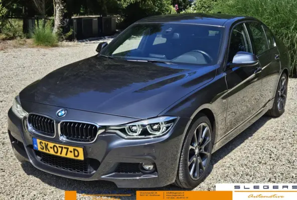 318i Centennial High Executive M Sport black line
