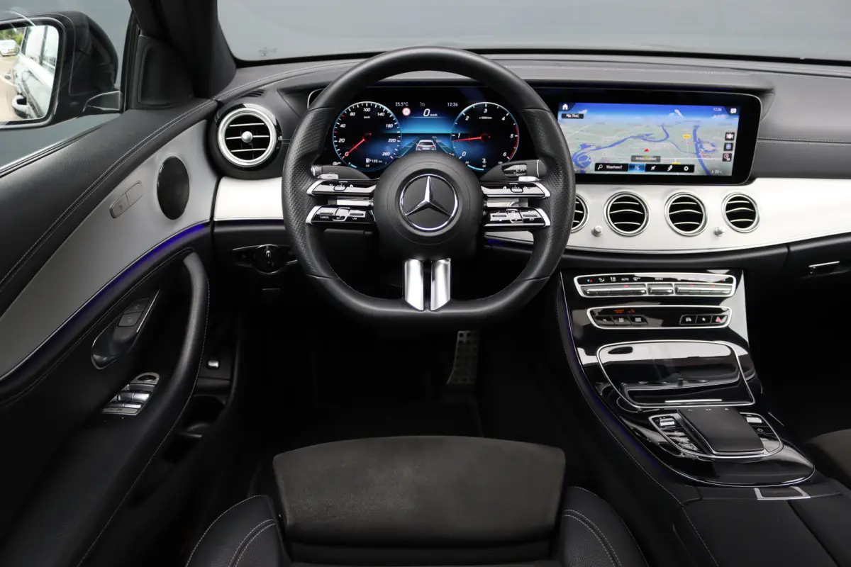 220 d AMG Line | Schuifdak | Dodehoekassistent | Camera | Augmented Reality | Sfeerverlichting | Stoelverwarming | High Perf. LED |