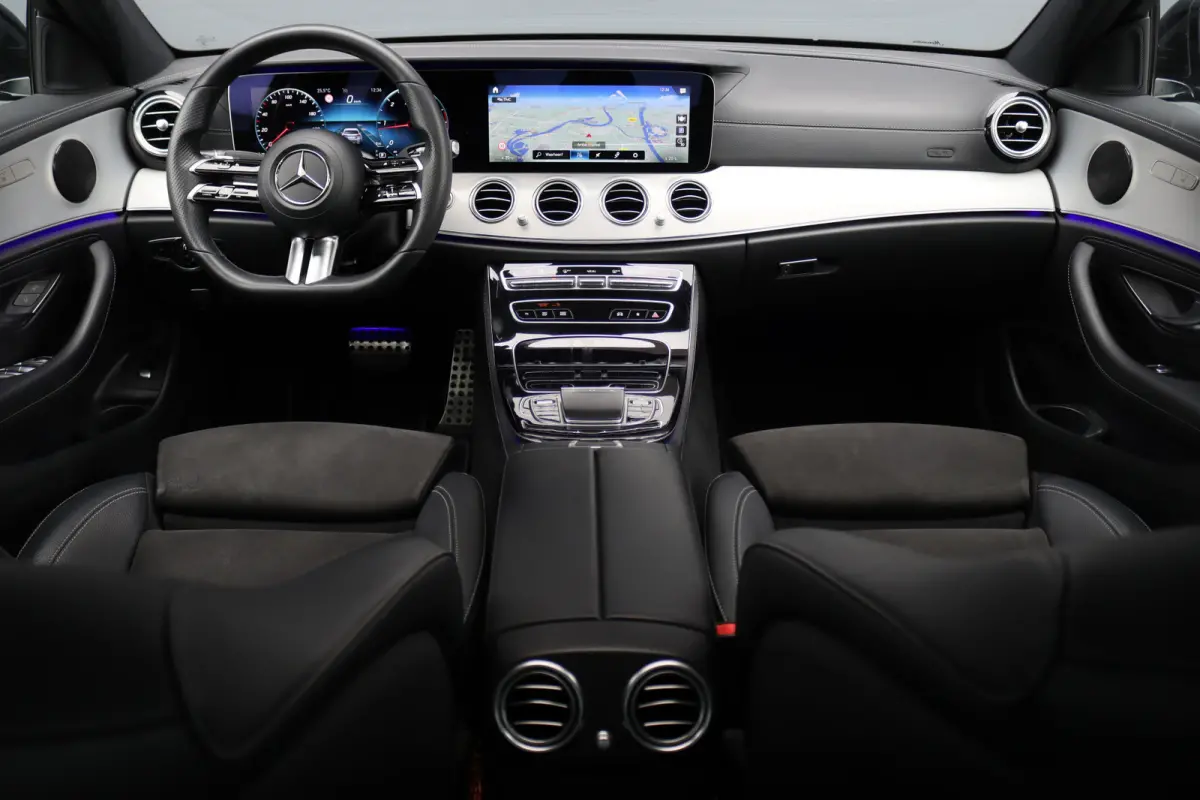 220 d AMG Line | Schuifdak | Dodehoekassistent | Camera | Augmented Reality | Sfeerverlichting | Stoelverwarming | High Perf. LED |