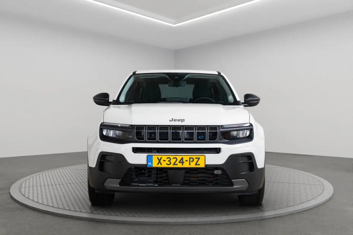 Longitude 54 kWh | Warmtepomp | Stoelverwarming | Navigatie | Parkeersensoren | LED | Keyless |