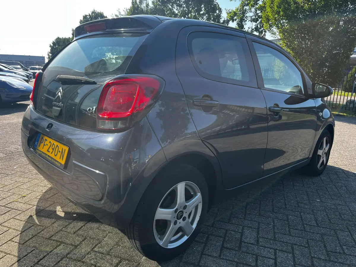1.0 VTi Shine AUTOMAAT! (Achteruitrijcamera, StoelVerwarming, 5-Deurs, NL-auto, Goed onderhoud, ETC!)