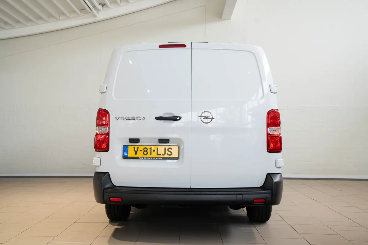 Electric L3 75 kWh | Camera | Navigatie | Parkeersensoren | Cruise Controle | Airco | Apple Carplay & Android Auto |