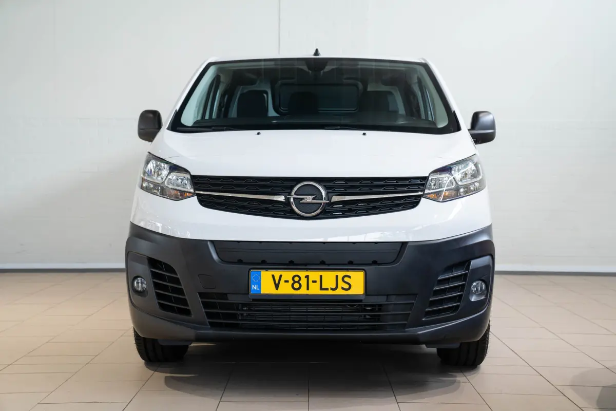 Electric L3 75 kWh | Navigatie | Parkeersensoren | Cruise Controle | Airco | Apple Carplay & Android Auto |