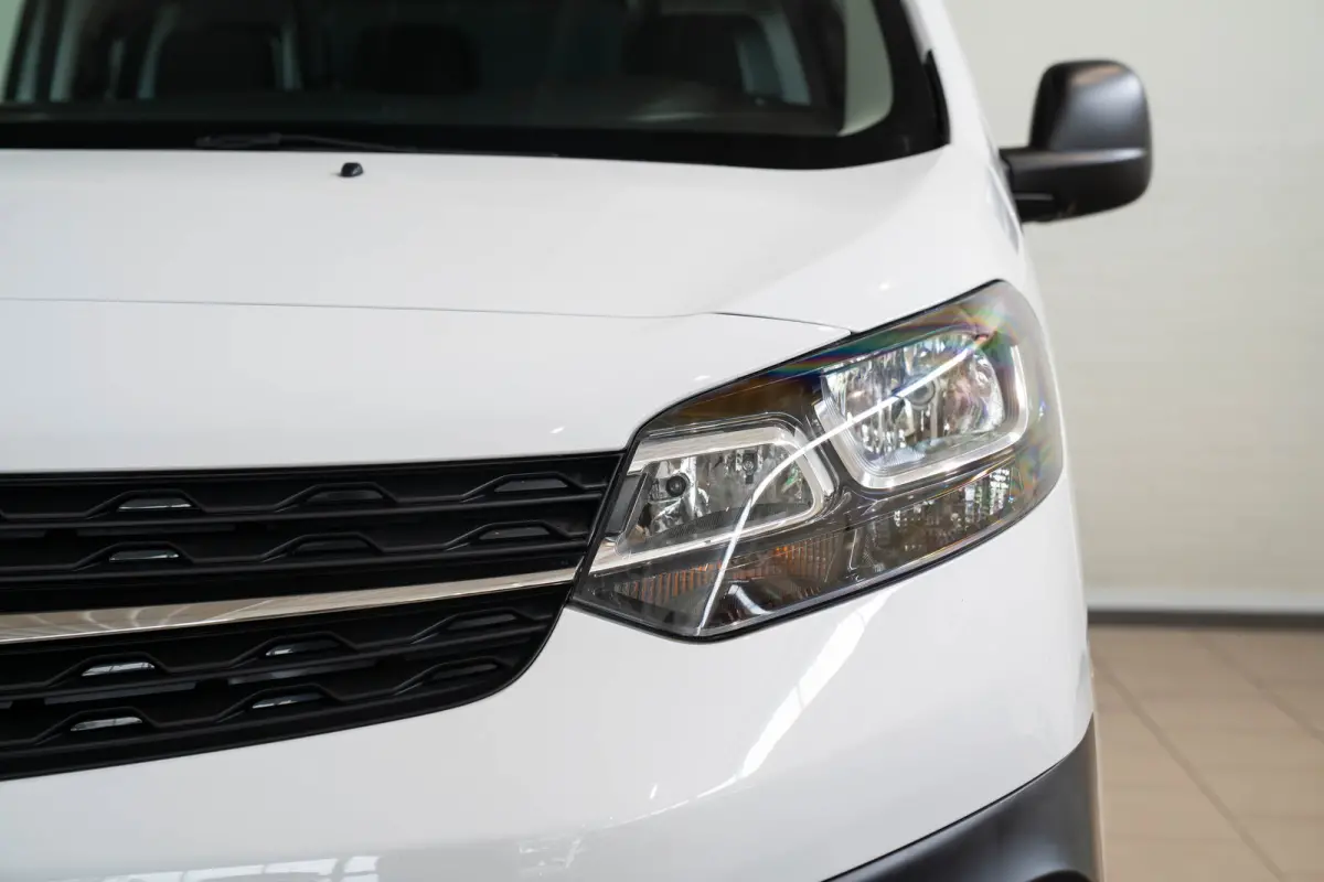 Electric L3 75 kWh | Navigatie | Parkeersensoren | Cruise Controle | Airco | Apple Carplay & Android Auto |