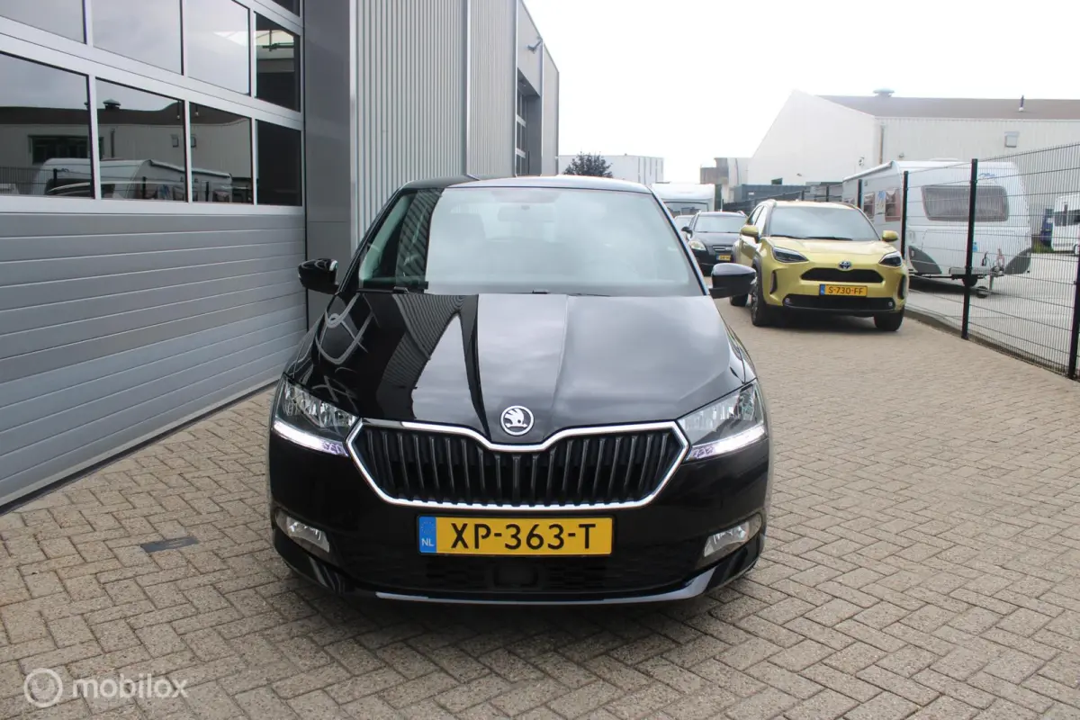1.0 TSI Ambition 1e Eigenaar NL Auto | Airco | Cruise |Apple Carplay/Android Auto | Navigatie | Parkeersensoren.