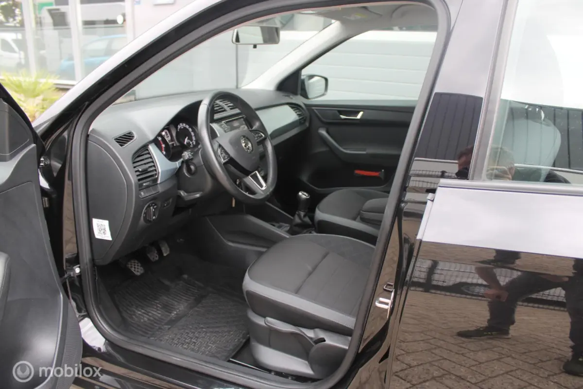 1.0 TSI Ambition 1e Eigenaar NL Auto | Airco | Cruise |Apple Carplay/Android Auto | Navigatie | Parkeersensoren.