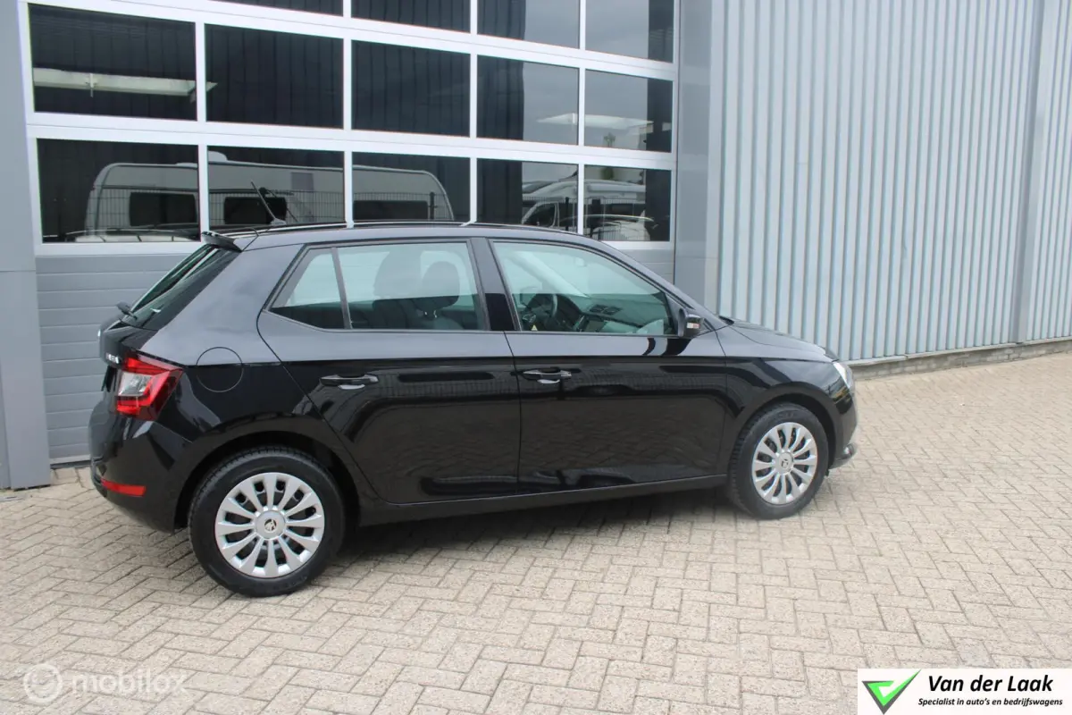 1.0 TSI Ambition 1e Eigenaar NL Auto | Airco | Cruise |Apple Carplay/Android Auto | Navigatie | Parkeersensoren.