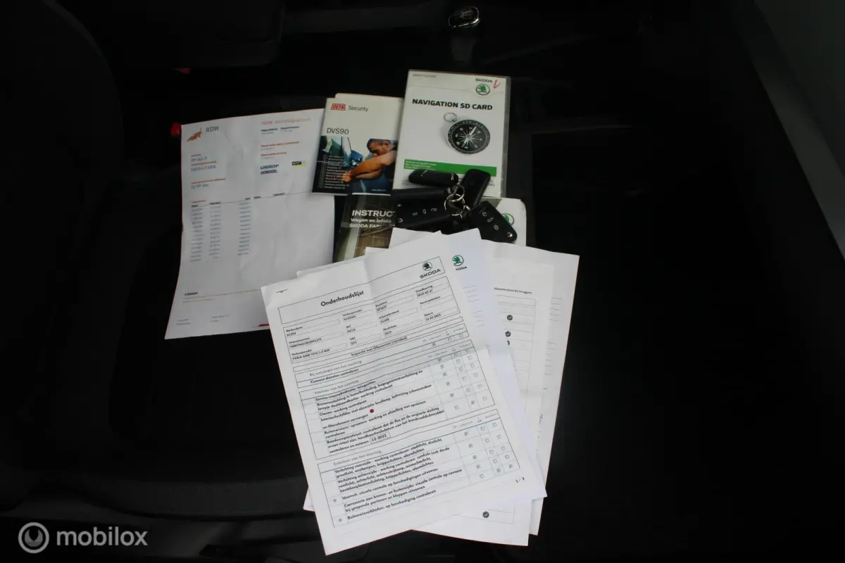 1.0 TSI Ambition 1e Eigenaar NL Auto | Airco | Cruise |Apple Carplay/Android Auto | Navigatie | Parkeersensoren.