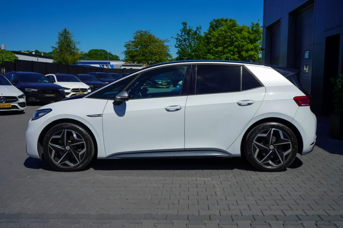 First Plus 58 kWh | 91,55% SOH | IQ | Camera | Adap. Cruise