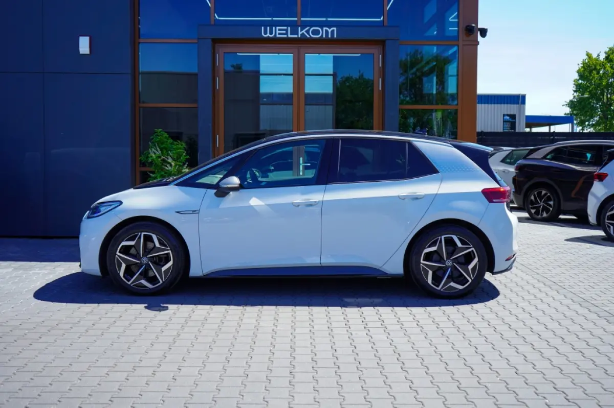 First Plus 58 kWh | 91,55% SOH | IQ | Camera | Adap. Cruise