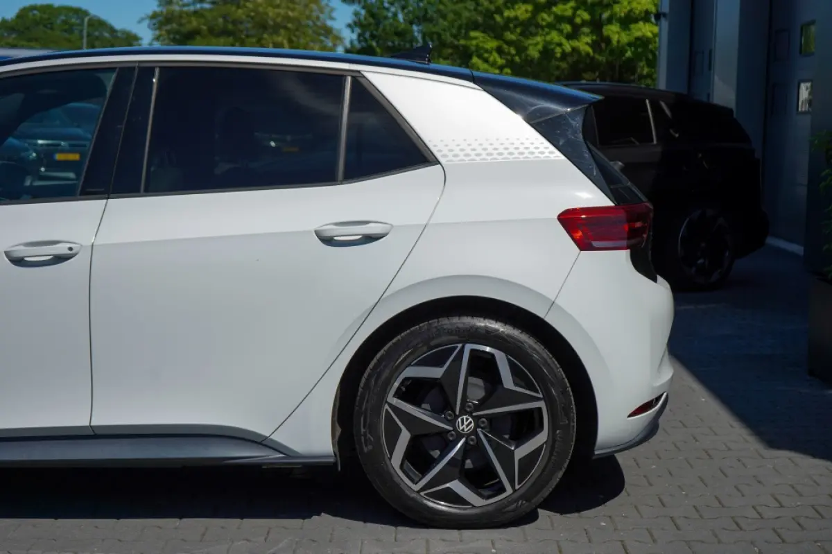 First Plus 58 kWh | 91,55% SOH | IQ | Camera | Adap. Cruise