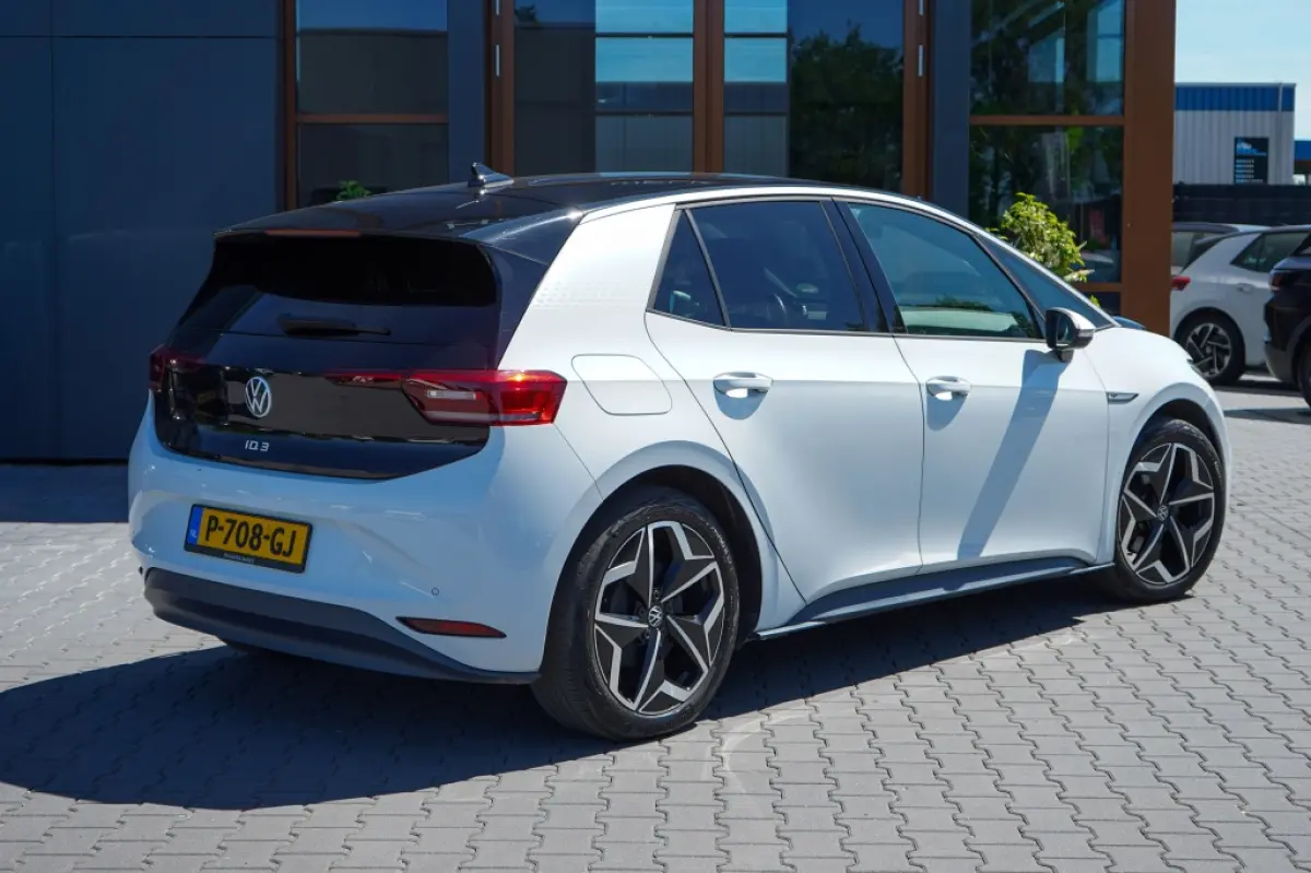 First Plus 58 kWh | 91,55% SOH | IQ | Camera | Adap. Cruise