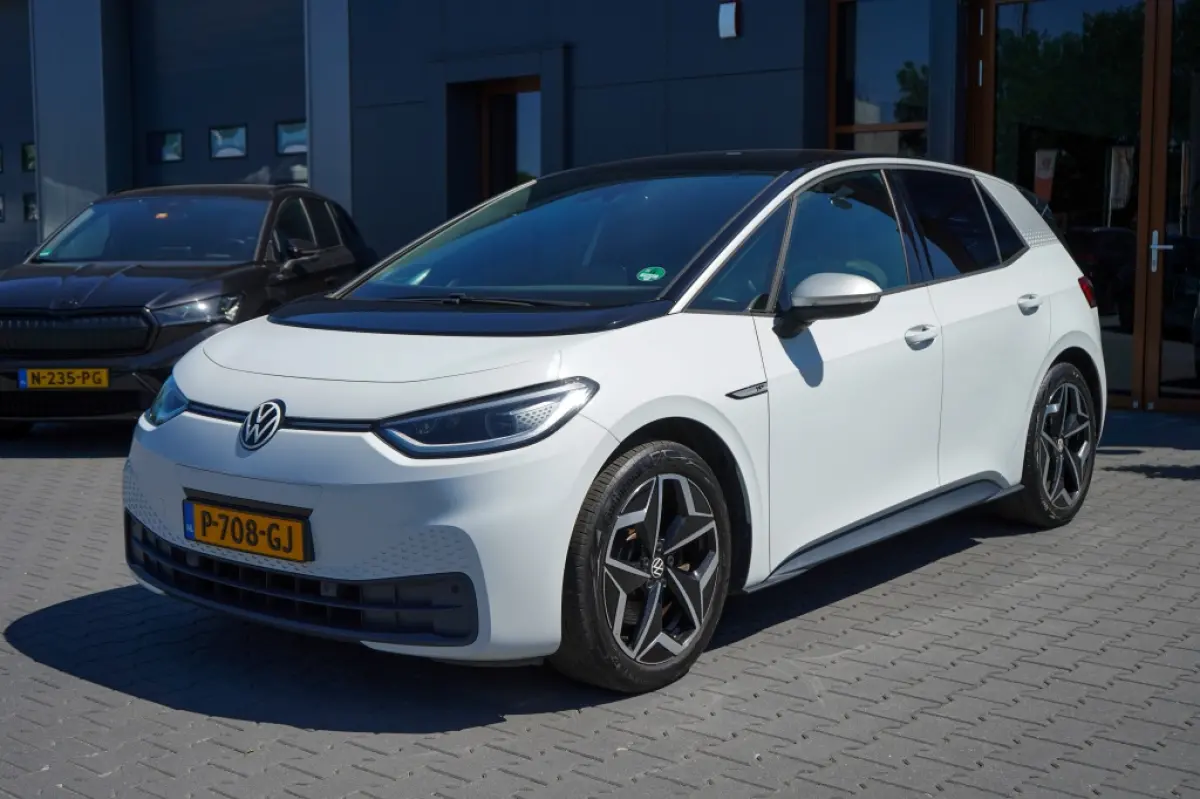 First Plus 58 kWh | 91,55% SOH | IQ | Camera | Adap. Cruise