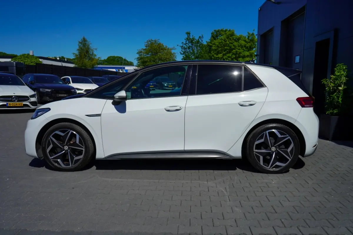 First Plus 58 kWh | 88,53% SOH | IQ | Pano | Camera | Ada. Cruis